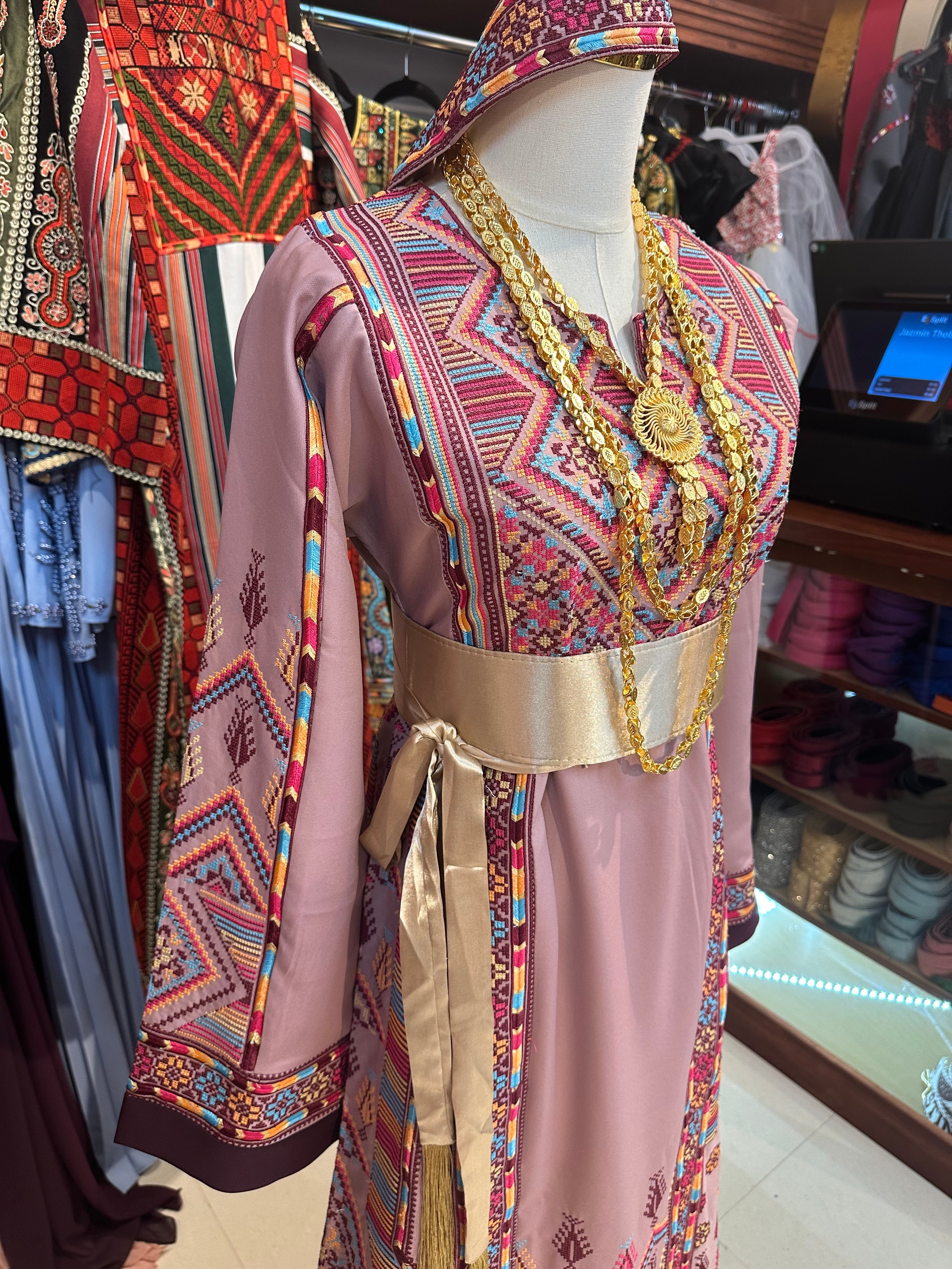 Elegant Pink Thobe